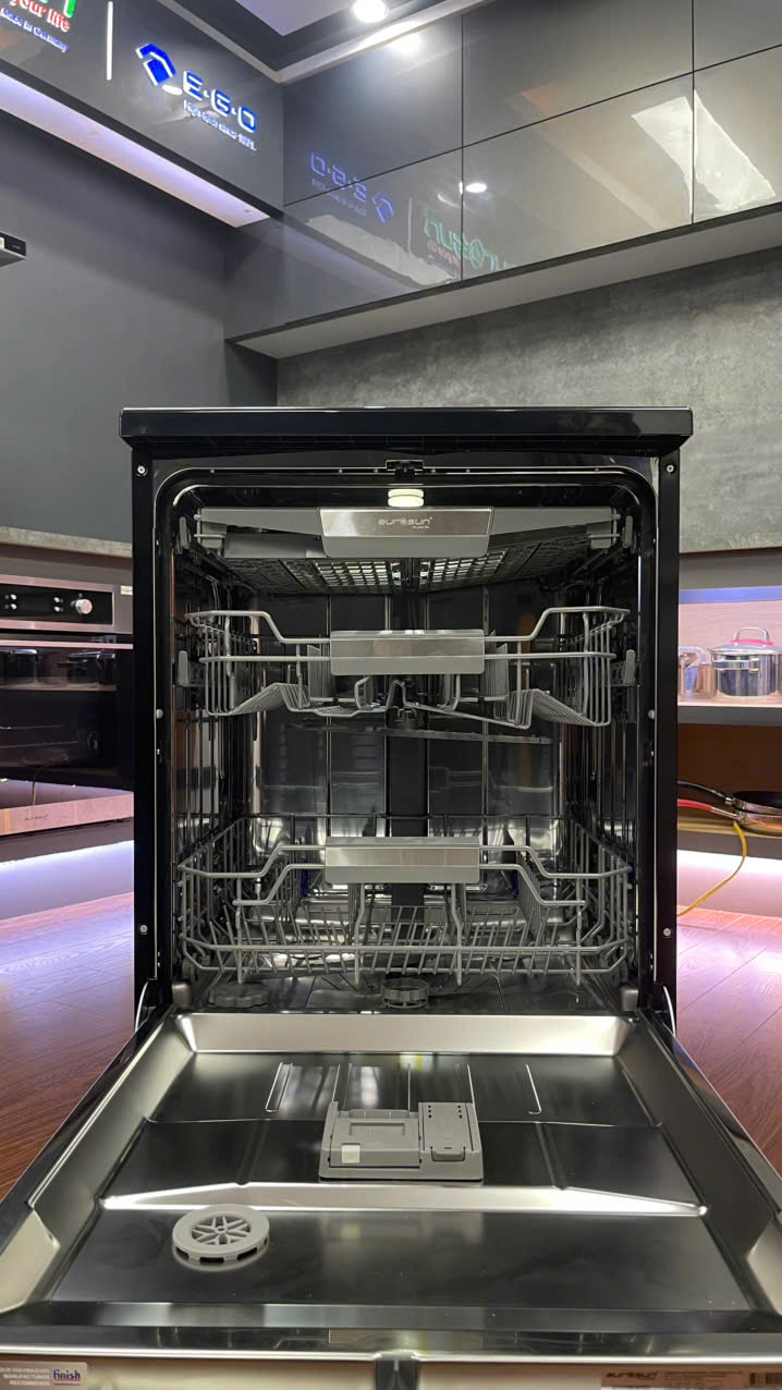 Máy rửa bát Eurosun SMS81EU18EB