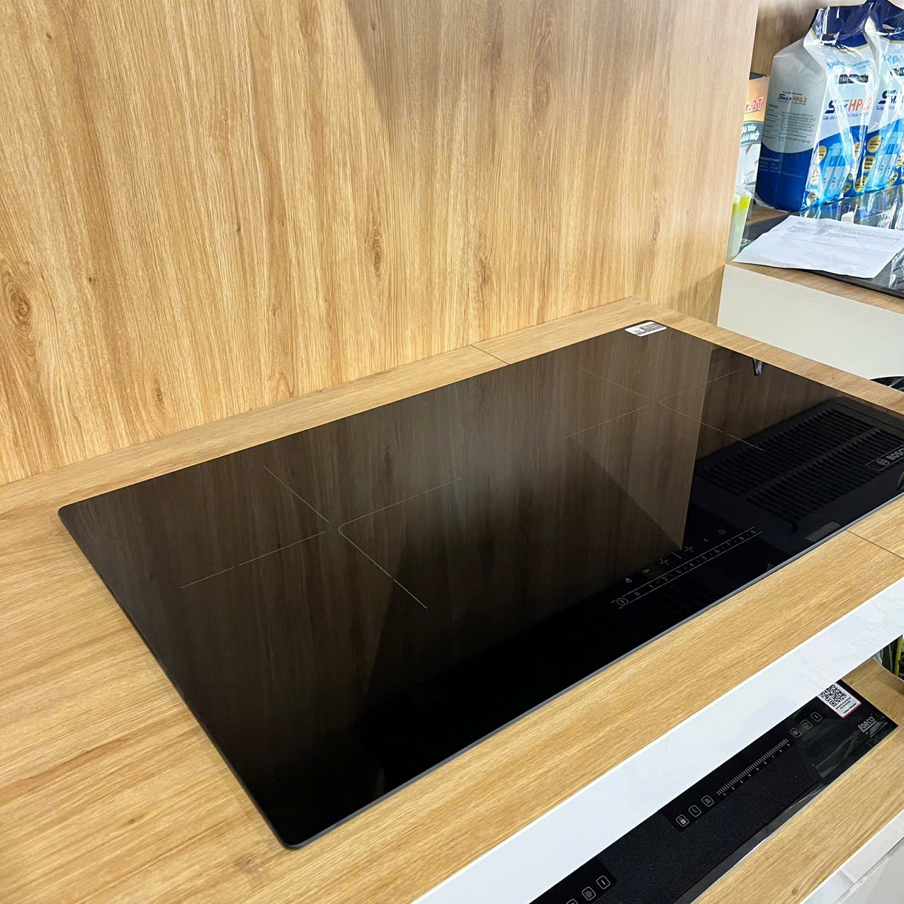 Bếp từ Bosch PMI82566VN