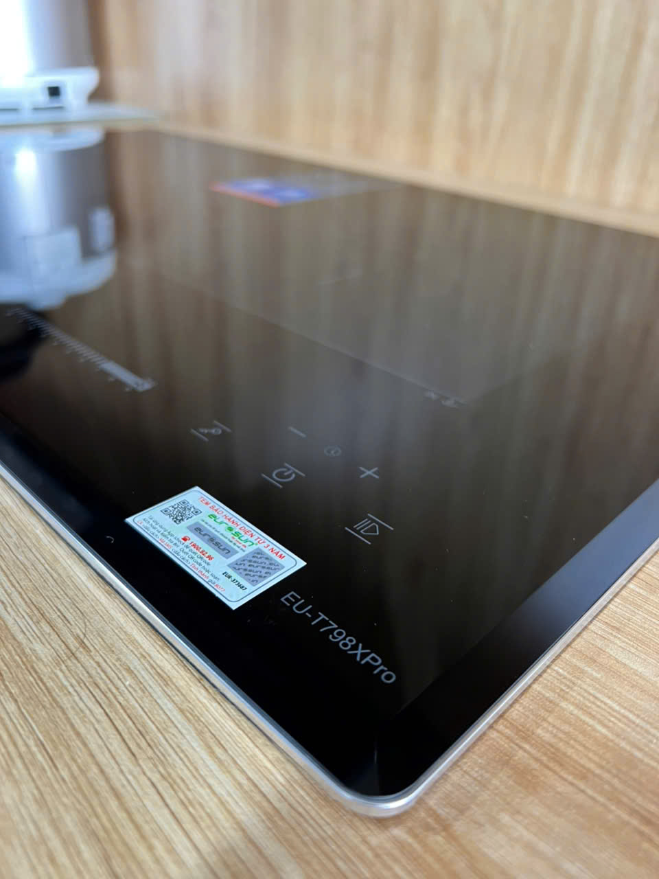 Bếp từ Eurosun EU T798XPro